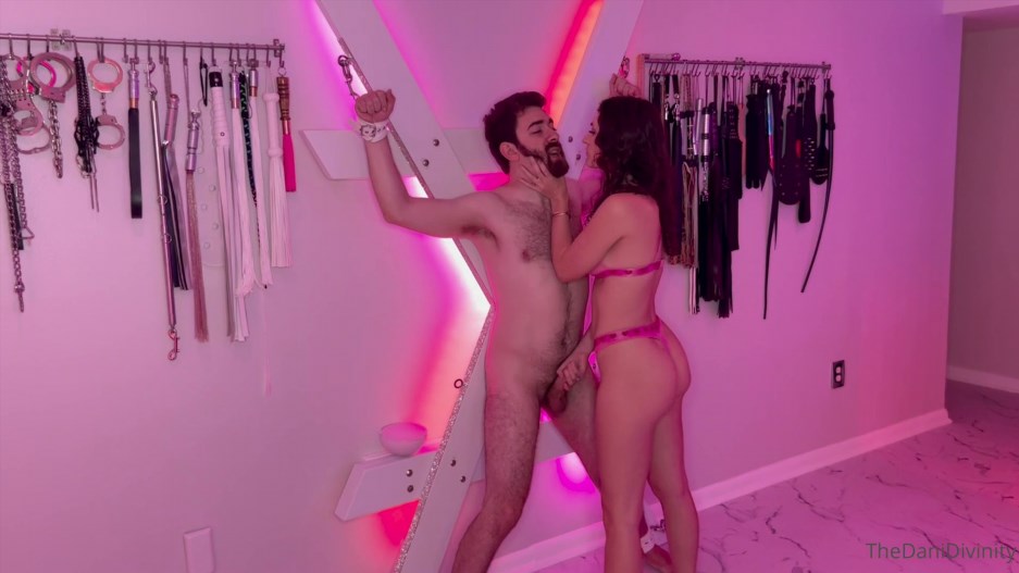 Dani Divinity aka thedanidivinity in clip Your Valentines was lame but mine was not. Not at all. Wanna see Celebrate wit